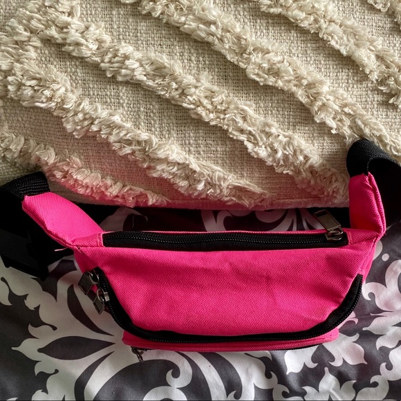 Riley Rose Limited Edition Fanny Pack - Picture 4 of 8